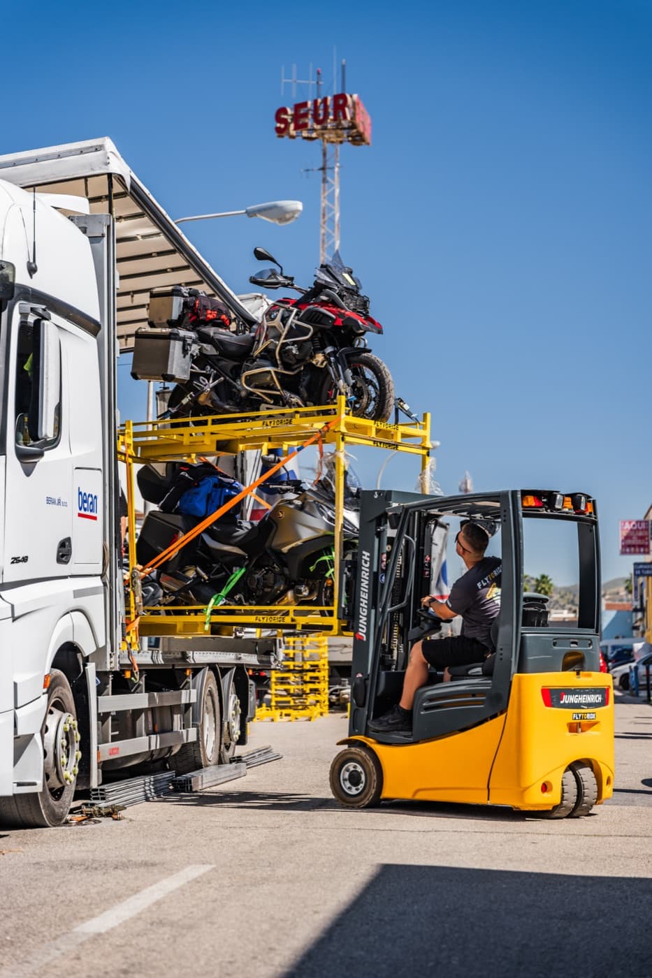 Motorcycle transport 6